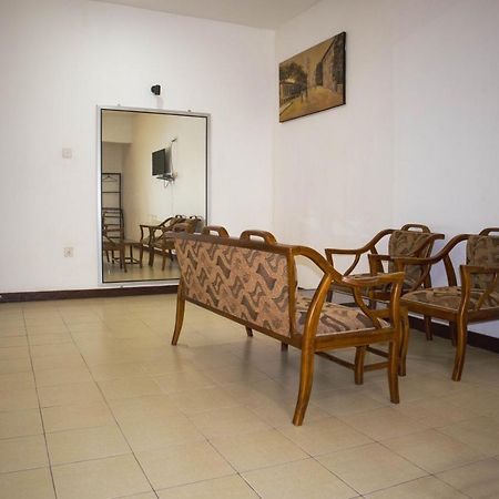 Chamaya Holiday Inn Балангода Экстерьер фото